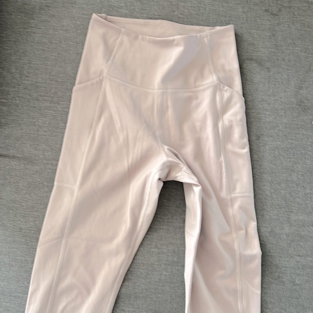 Girlfriend Collective compressive high-rise pocket legging in quartz size small